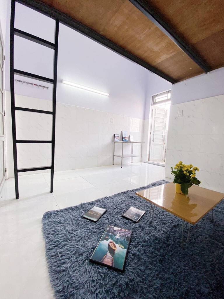 Phòng 30m2 - bancol lớn - full nt - free xe - có ng dọn vệ sinh - 4,5tr/th